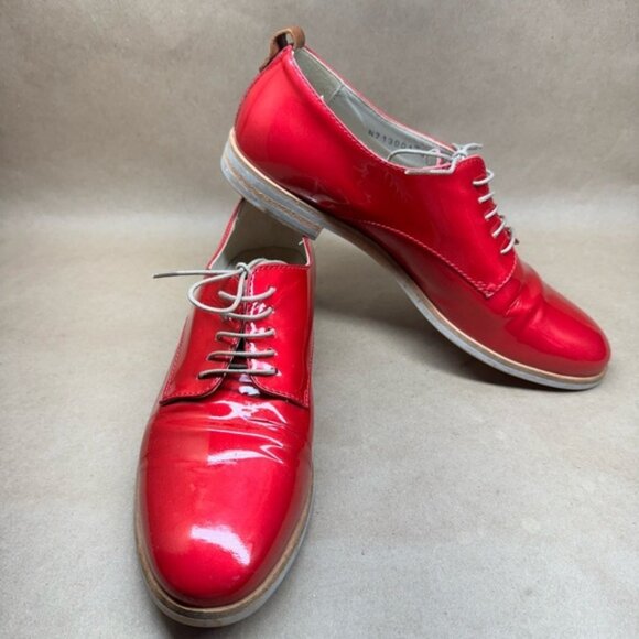 AGL Candy Apple Red Patent Leather Lace-Up Oxfords. Size EU 37.5 - Picture 3 of 7